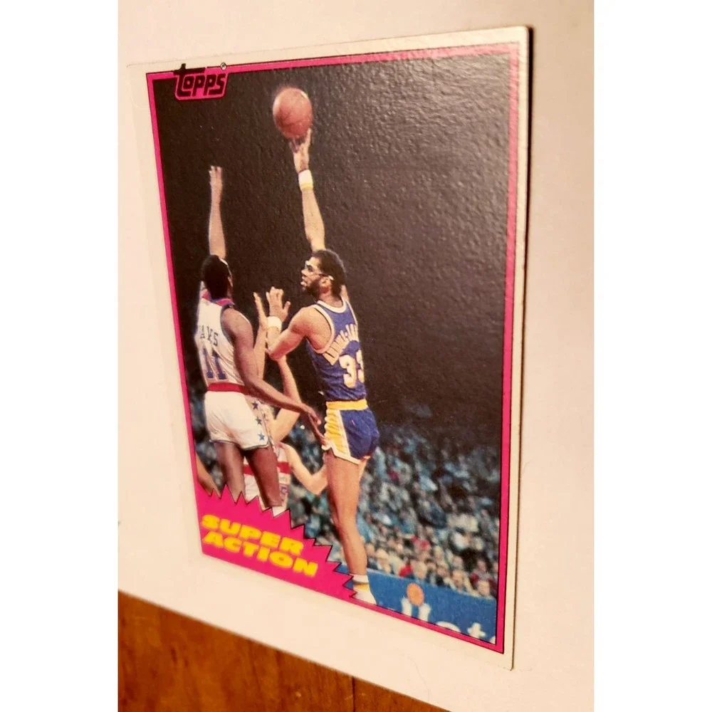 1981-82 Topps KAREEM ABDUL-JABBAR Basketball Card #106 Los Angeles Lakers HOF